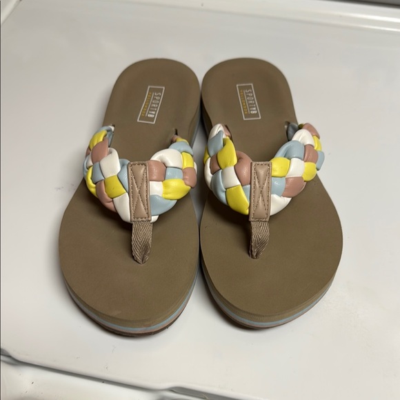 Skechers Shoes - Women's Multicolor Braided Sandals ..EUC..